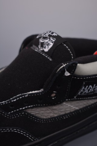 Vans Half Cab 33 DX 'Black / White' view 7