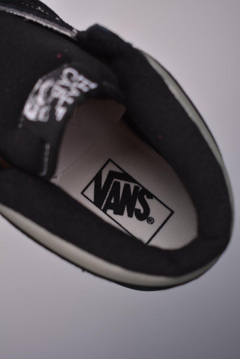 Vans Half Cab 33 DX 'Black / White' view