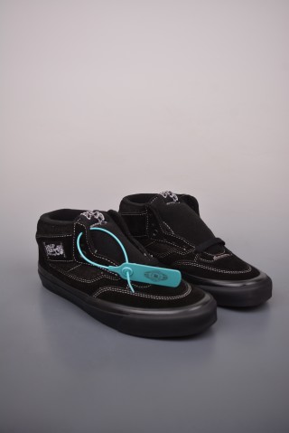 Vans Half Cab 33 DX 'Black' view 1