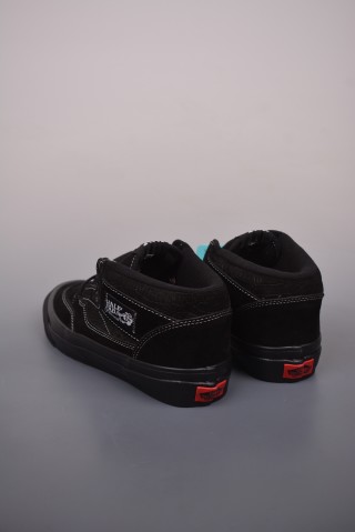 Vans Half Cab 33 DX 'Black' view 2