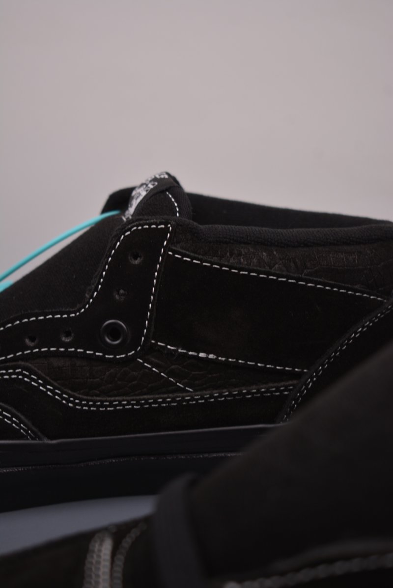 Vans Half Cab 33 DX 'Black' view