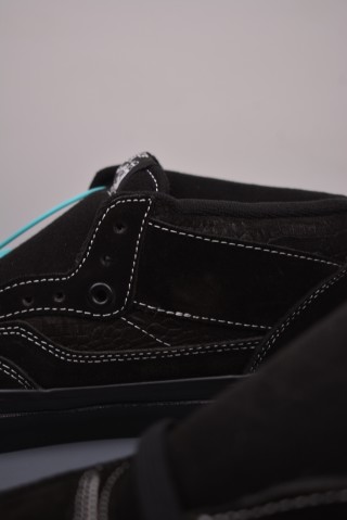 Vans Half Cab 33 DX 'Black' view 8