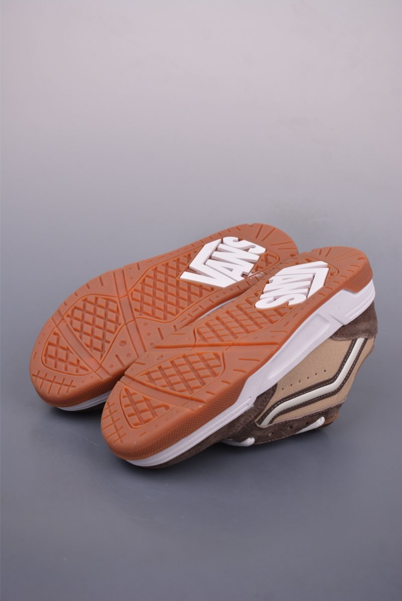 Vans Hylane Upland view