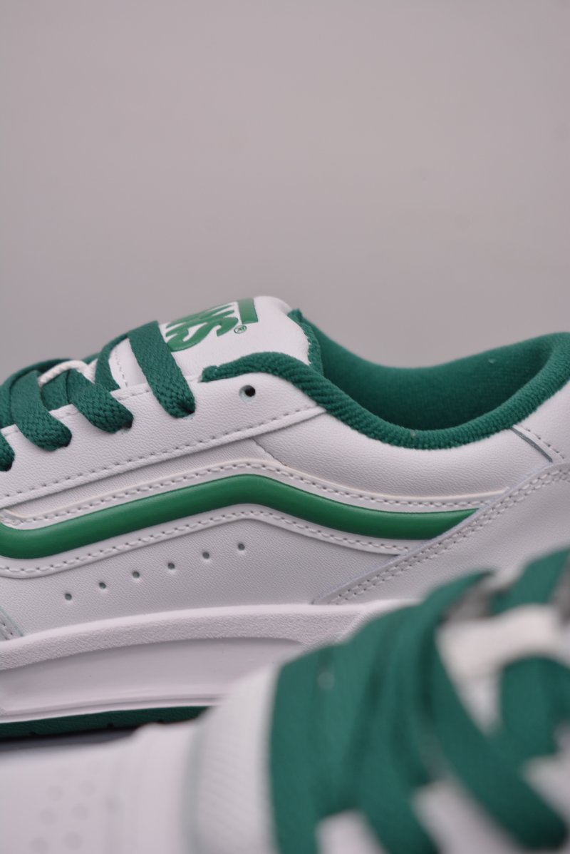 Vans Hylane Upland view