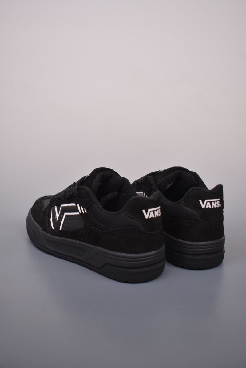 Vans Hylane Upland 'Black' view