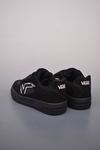Vans Hylane Upland 'Black' view 2