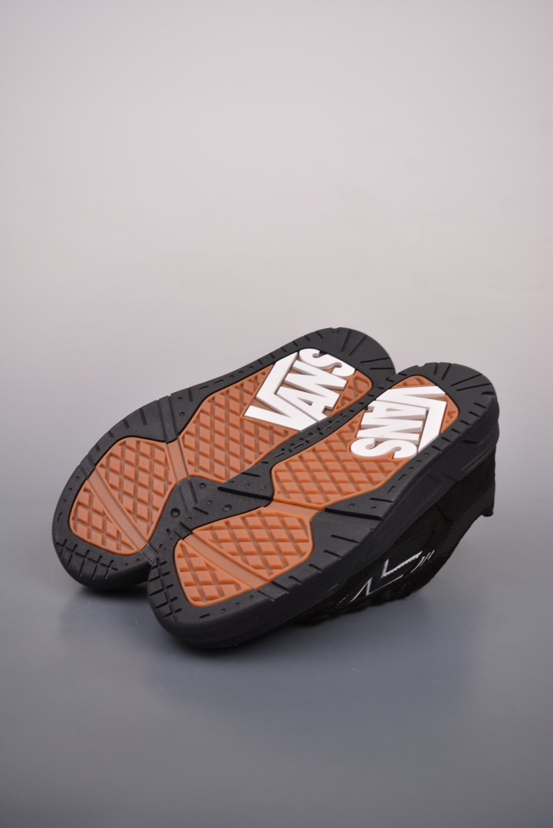 Vans Hylane Upland 'Black' view