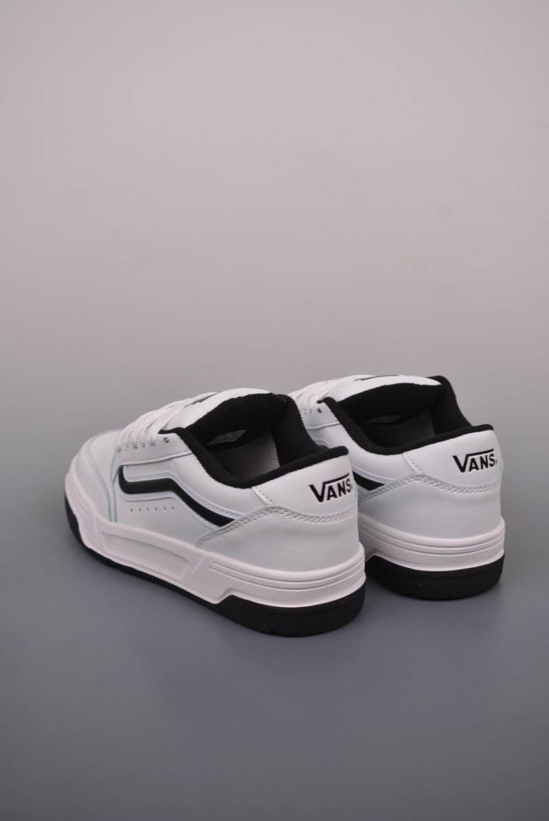 Vans Hylane Upland 'Black / White' view