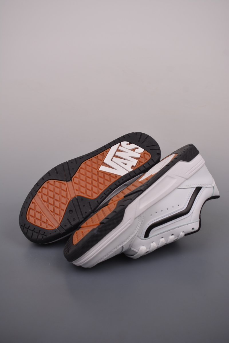 Vans Hylane Upland 'Black / White' view