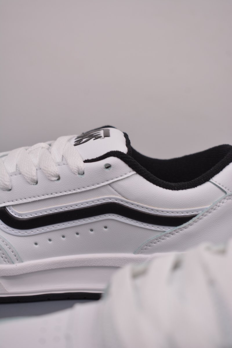 Vans Hylane Upland 'Black / White' view