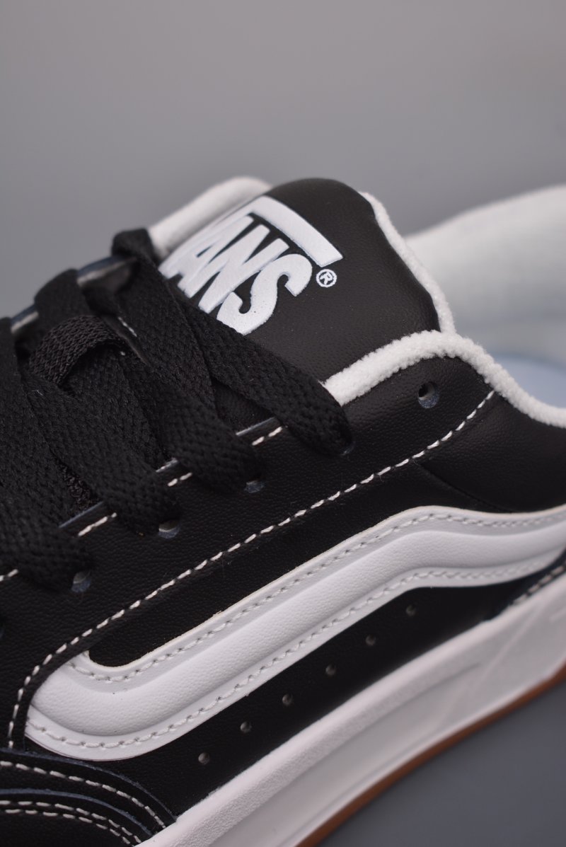 Vans Hylane Upland Y2K 'Black / White / Grey / Blue' view