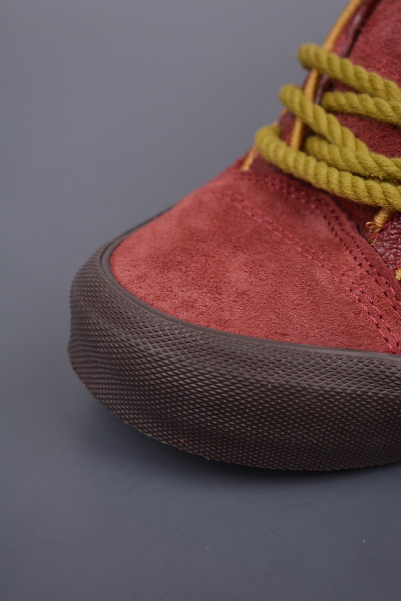 Vans Knu Mid 'Dragon Year Red' view