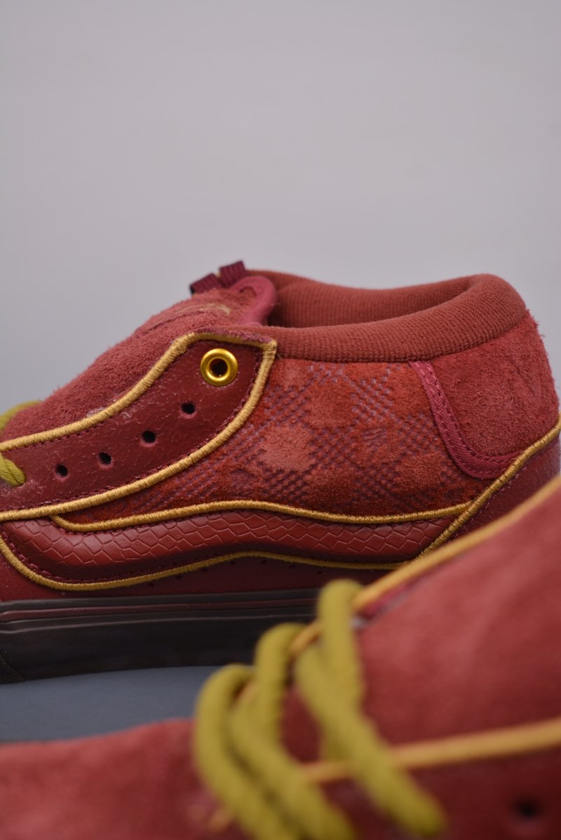 Vans Knu Mid 'Dragon Year Red' view