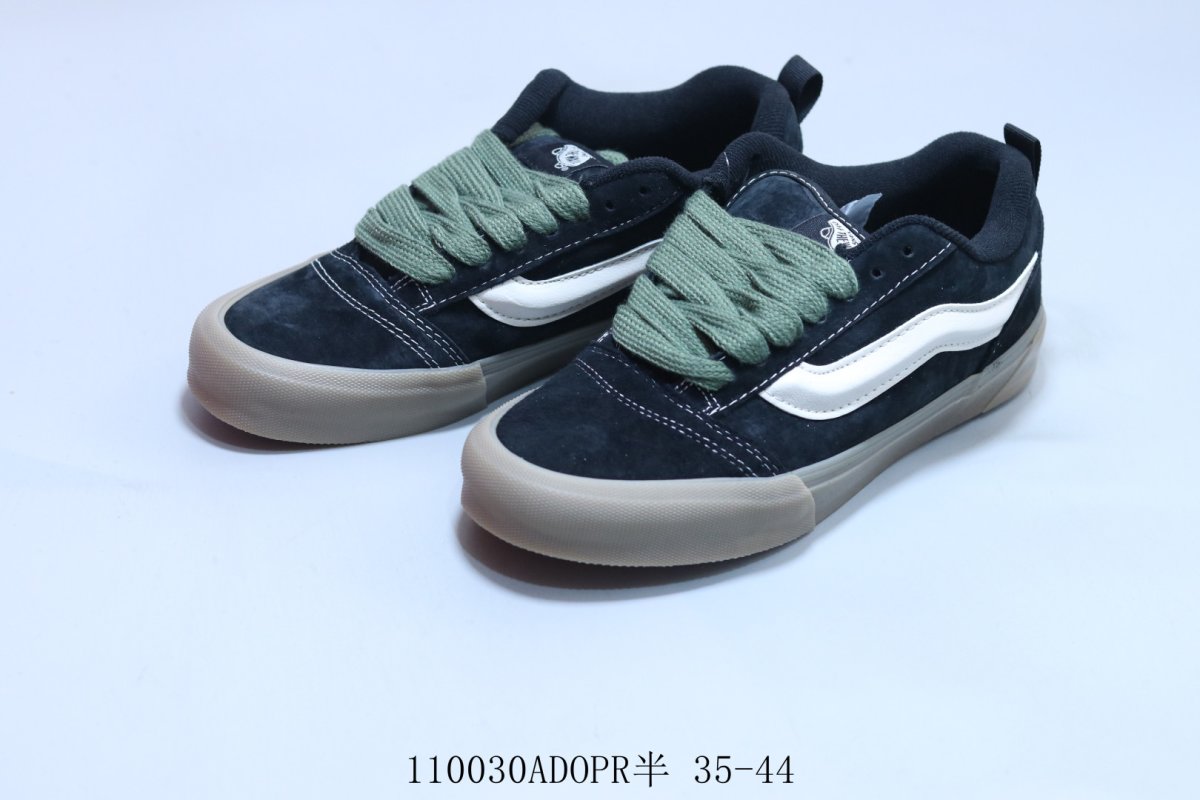 Vans Knu Skool 'Black' view