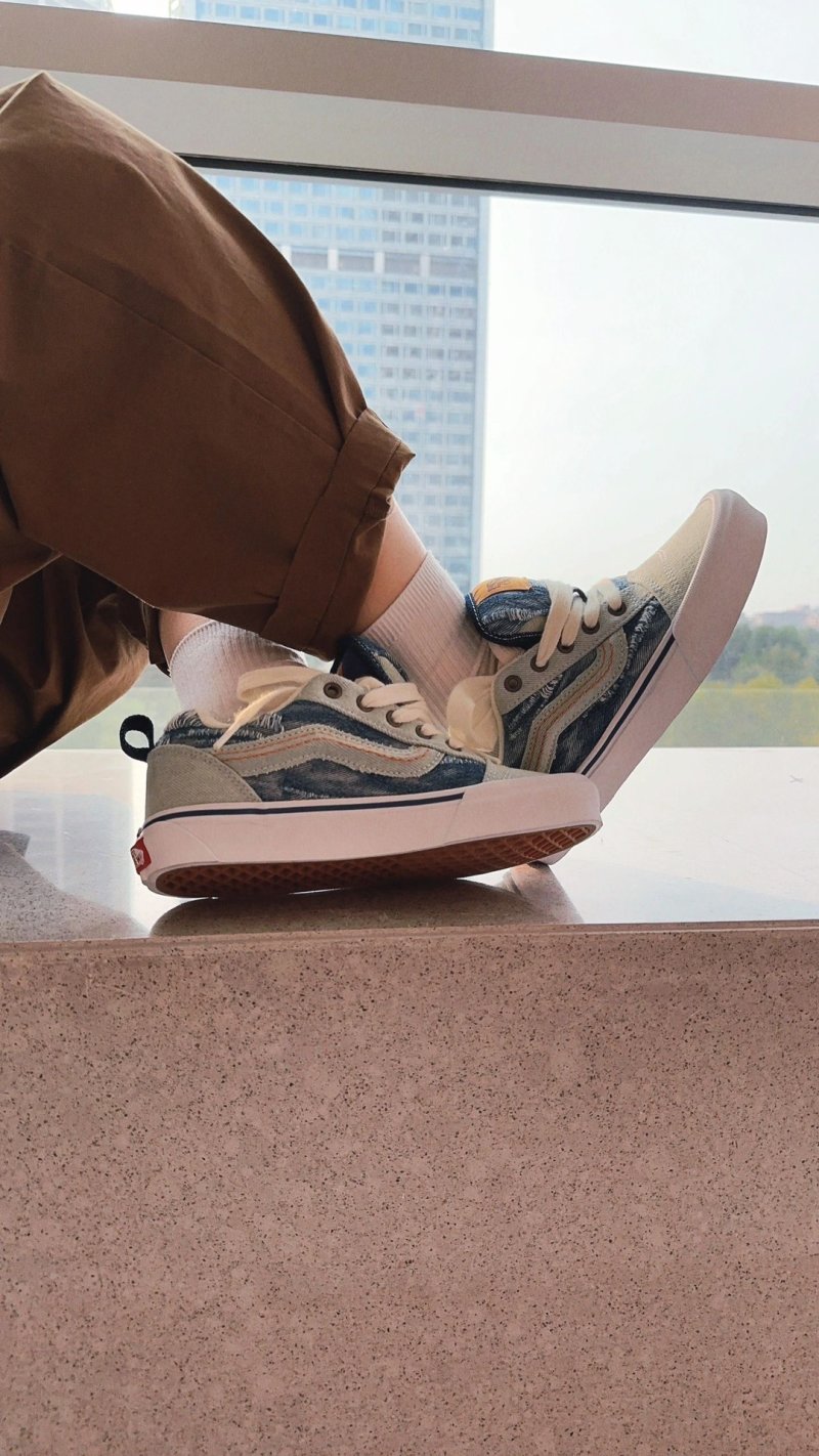 Vans Knu Skool 'White / Blue' view