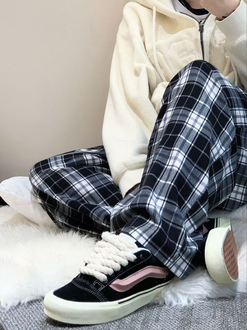Vans Knu-Skool CNY 'Brown' view
