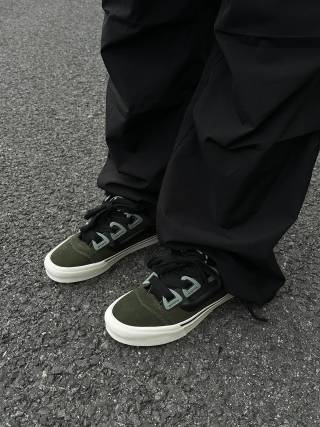 Vans Knu Skool DR 'Brown' view 2