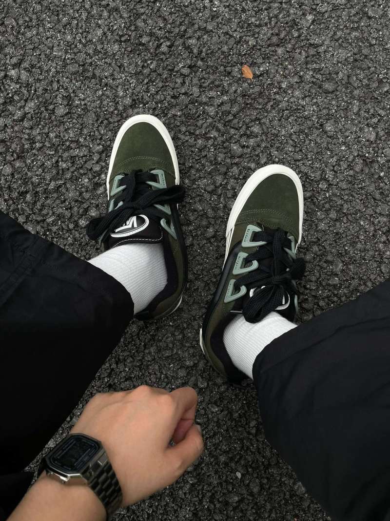 Vans Knu Skool DR 'Brown' view