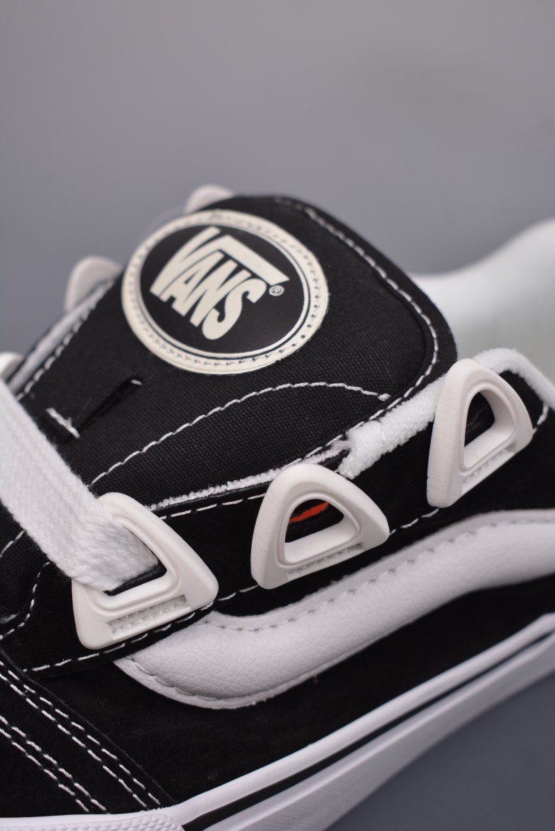 Vans Knu Skool DR 'Black / White' view