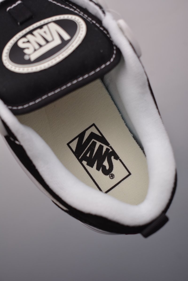 Vans Knu Skool DR 'Black / White' view