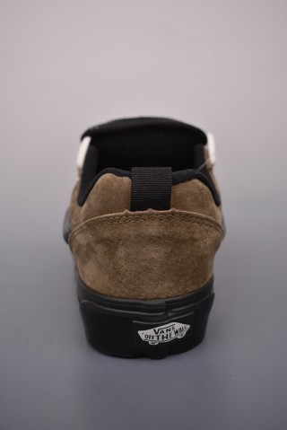 Vans Knu Skool DR 'Brown' view 4