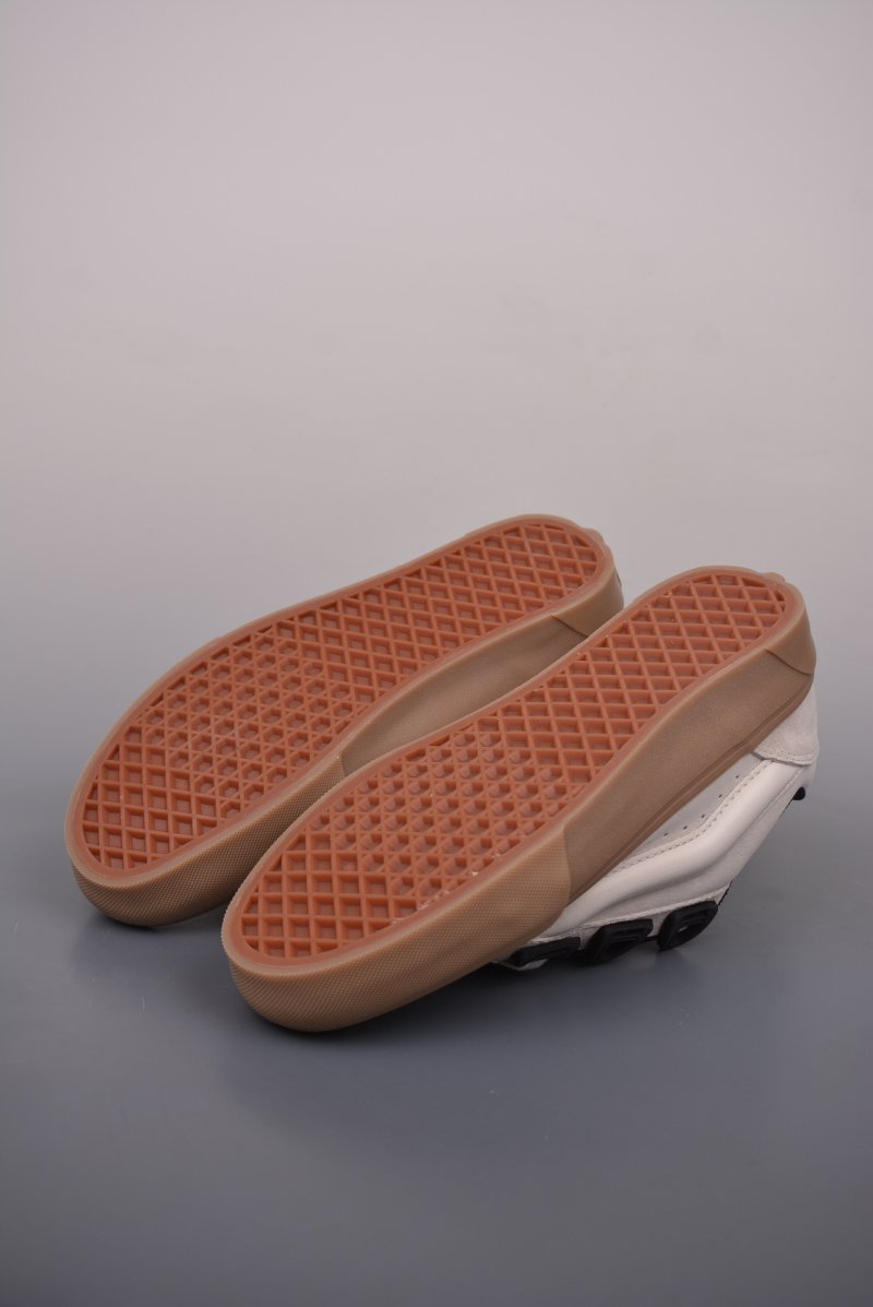 Vans Knu Skool DR 'Cream / Brown' view
