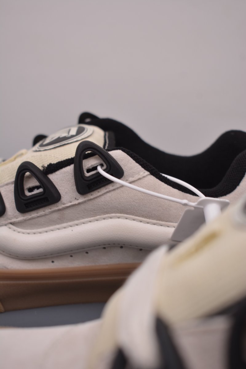 Vans Knu Skool DR 'Cream / Brown' view