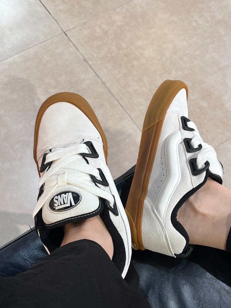 Vans Knu Skool DR 'Cream' view