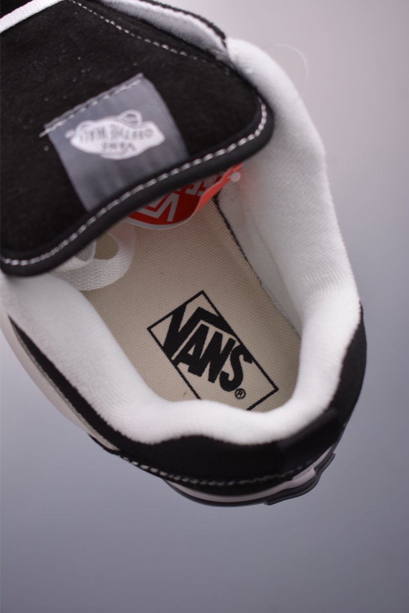 Vans Knu Skool Logo 'Black / White / Grey / Brown' view