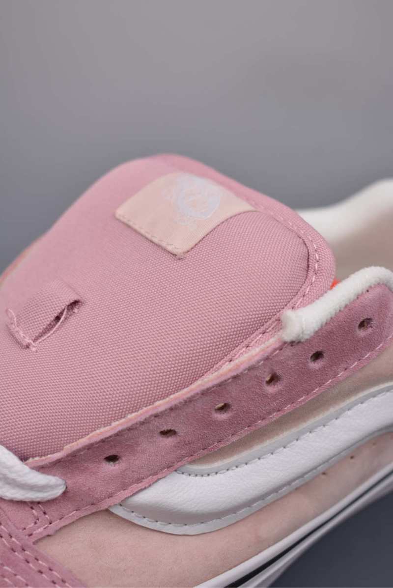 Vans Knu Skool Logo 'Pink' view
