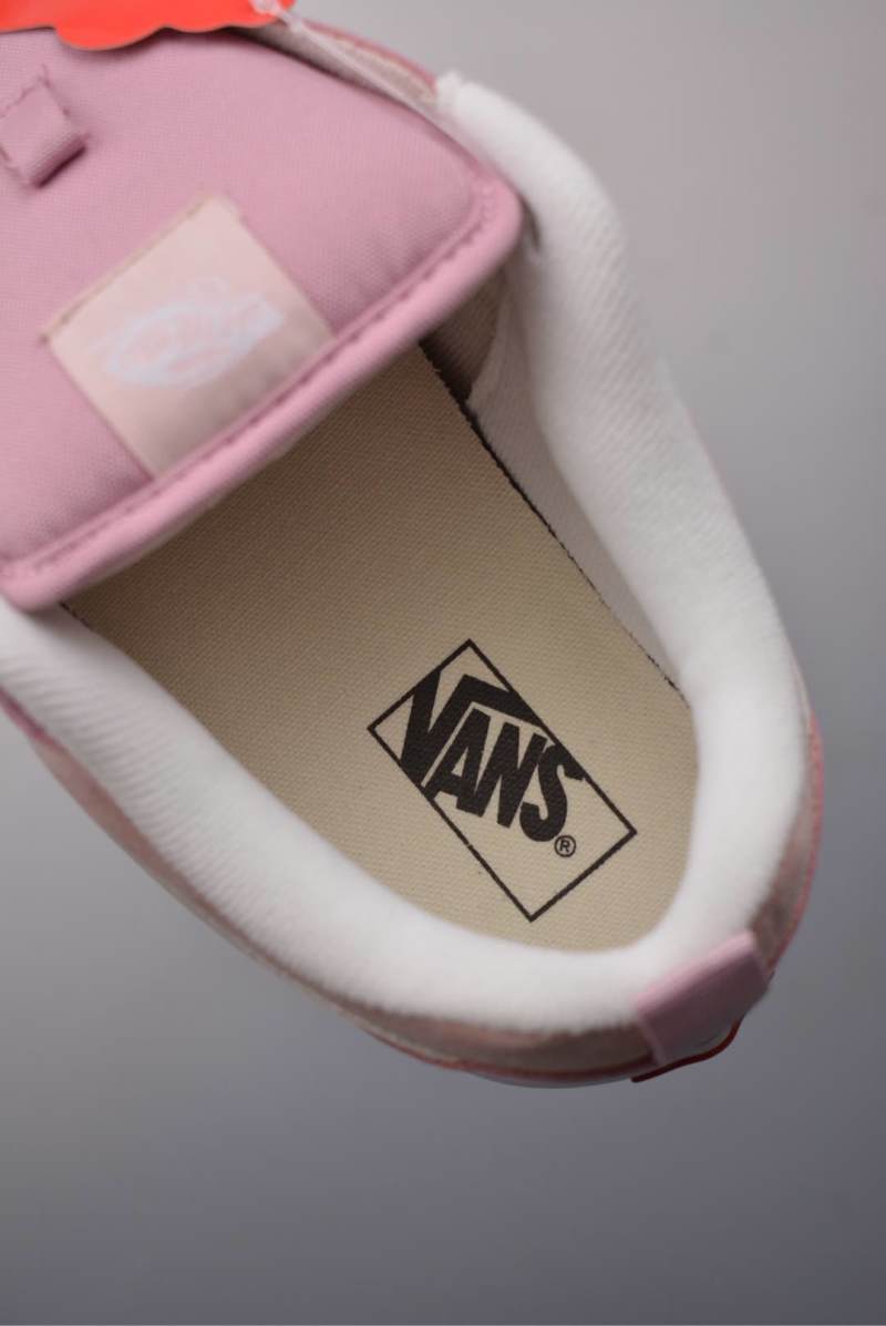 Vans Knu Skool Logo 'Pink' view