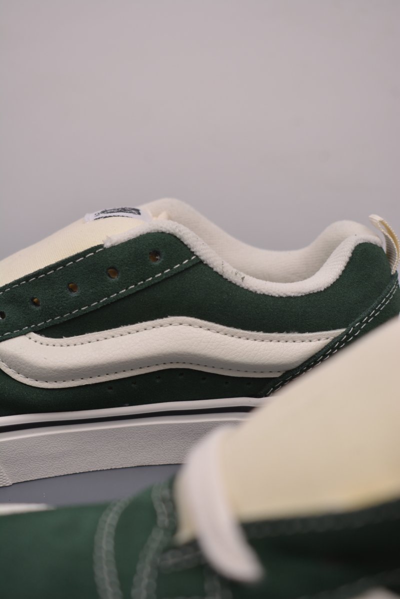Vans Knu-Skool Logo 'White / Green' view