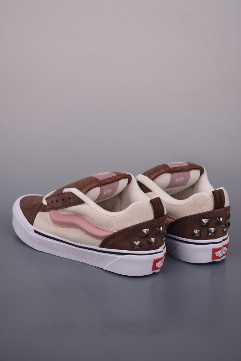 Vans Knu Skool Logo Studded view