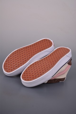 Vans Knu Skool Logo Studded view 3