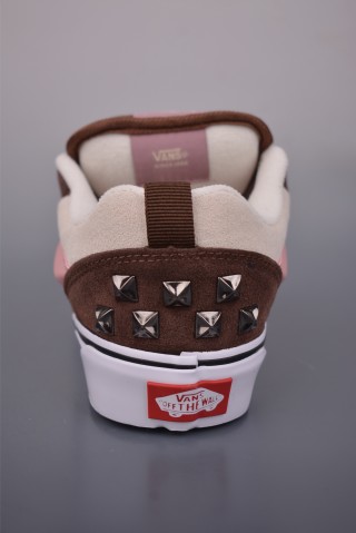 Vans Knu Skool Logo Studded view 4