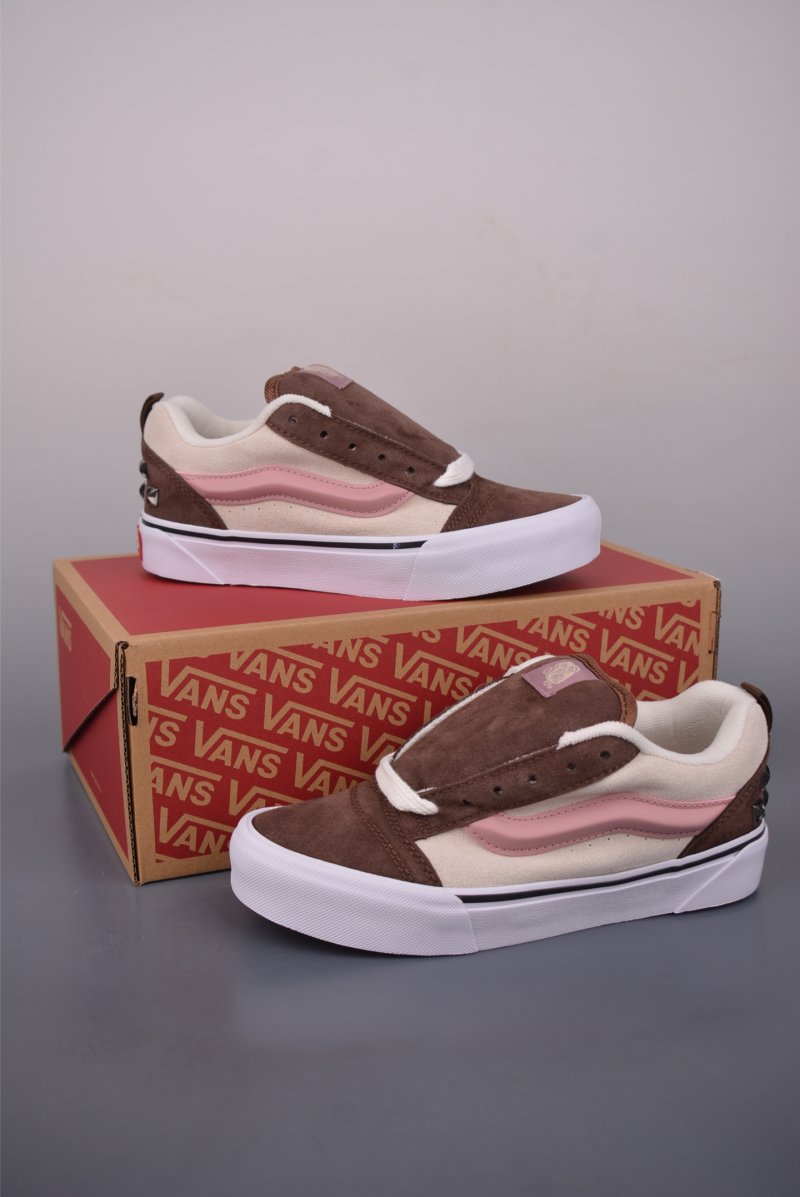 Vans Knu Skool Logo Studded view