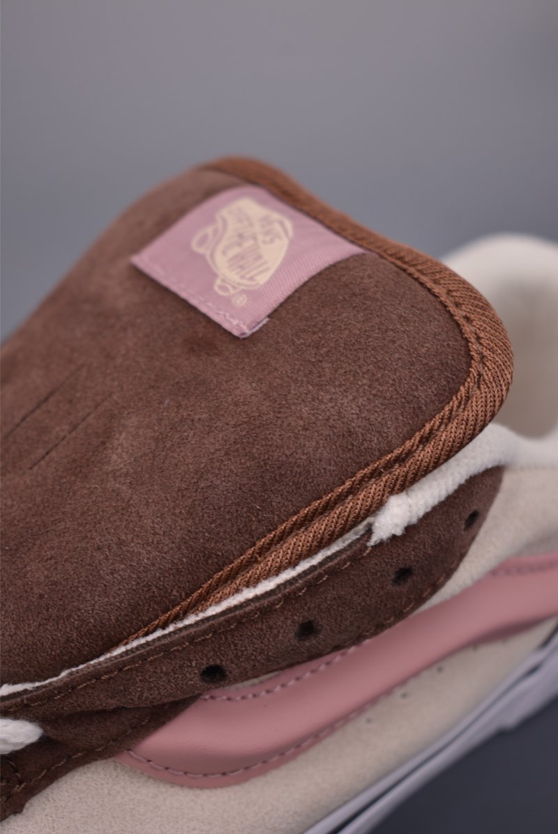 Vans Knu Skool Logo Studded view