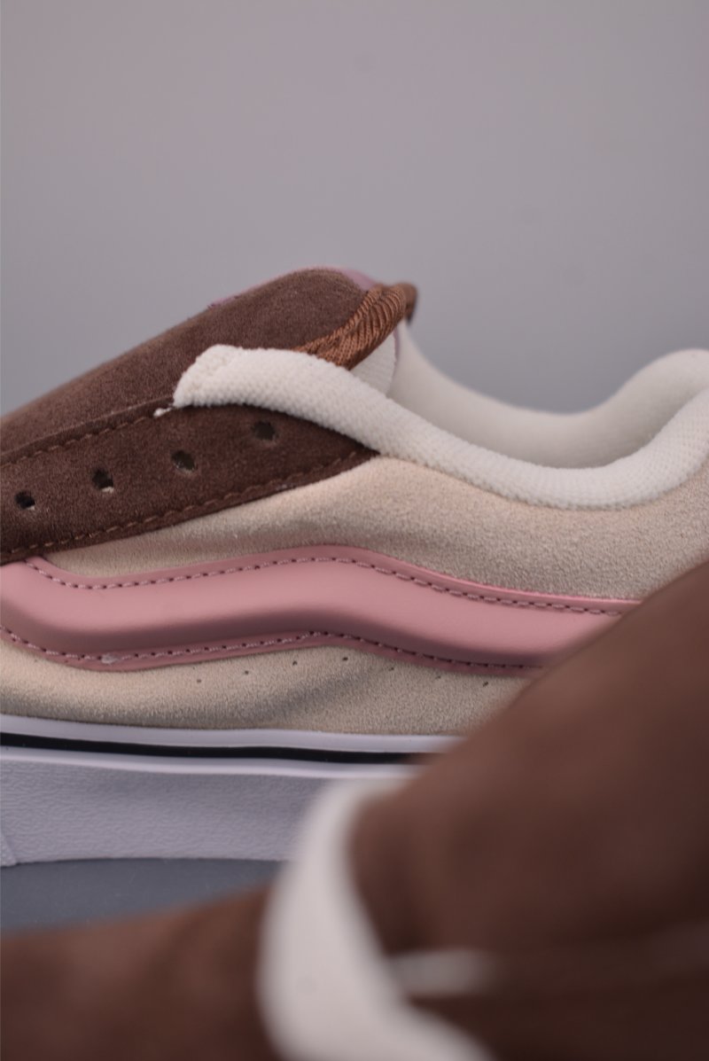 Vans Knu Skool Logo Studded view