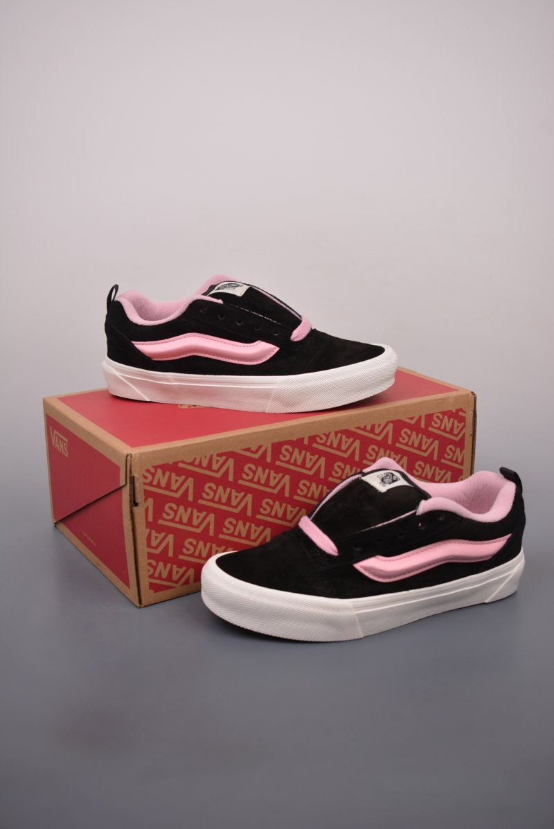 Vans Knu-Skool Logo 'Black / Pink' view