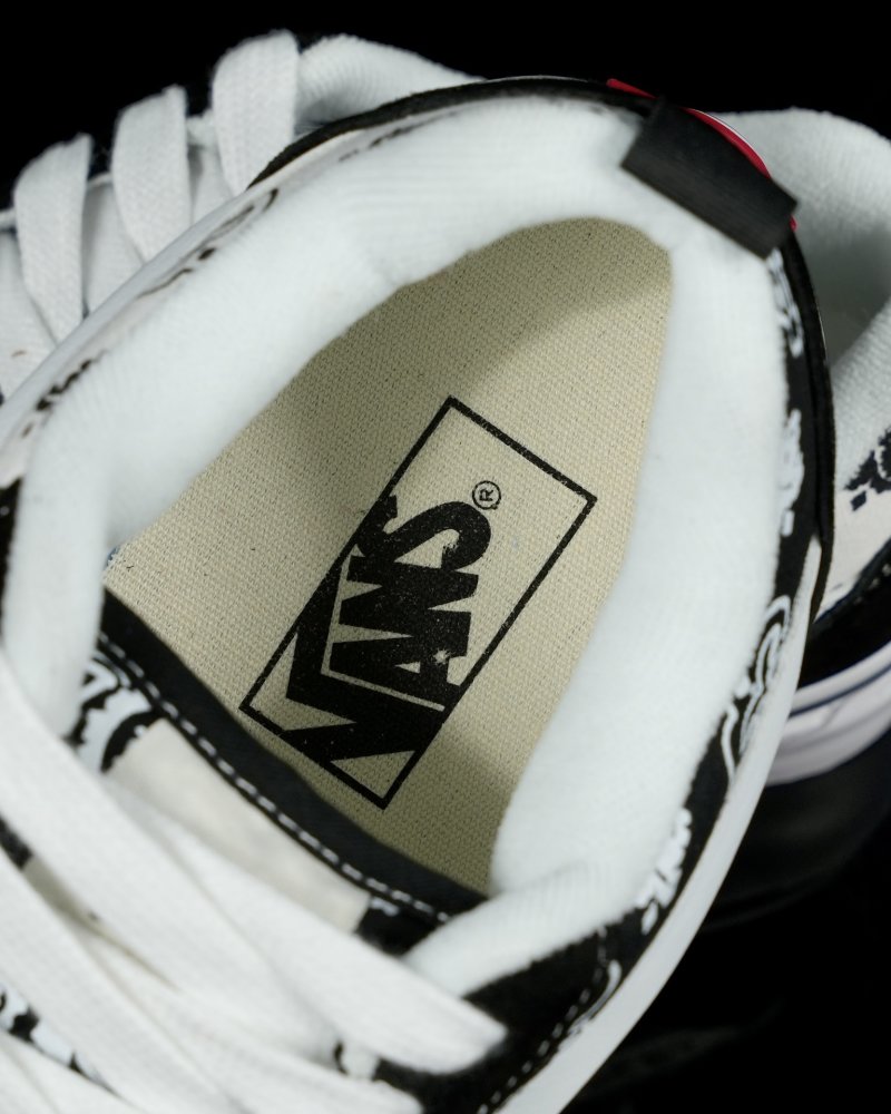 Vans Knu Skool Logo Graffiti 'Black / White' view