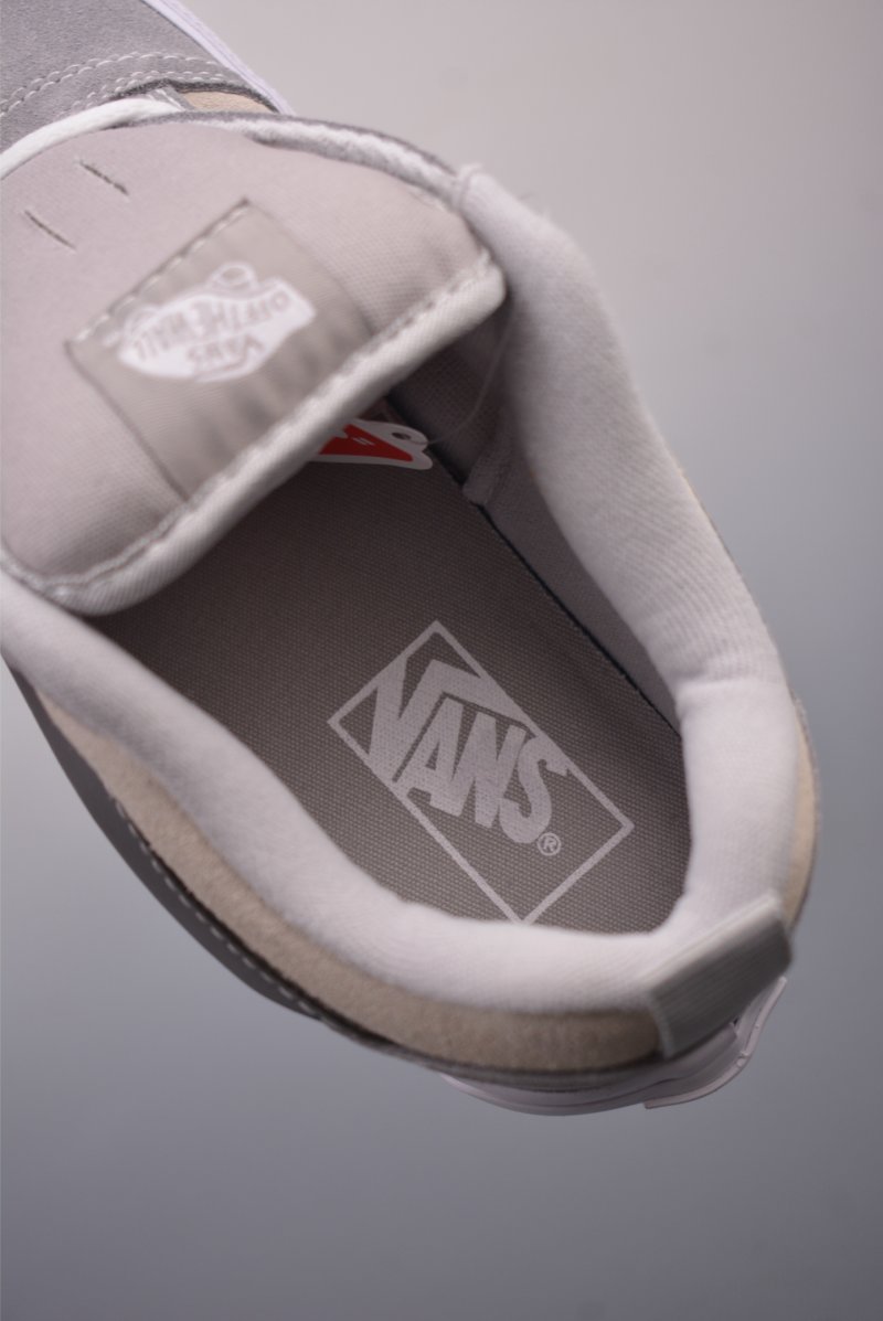 Vans Knu Skool Logo view