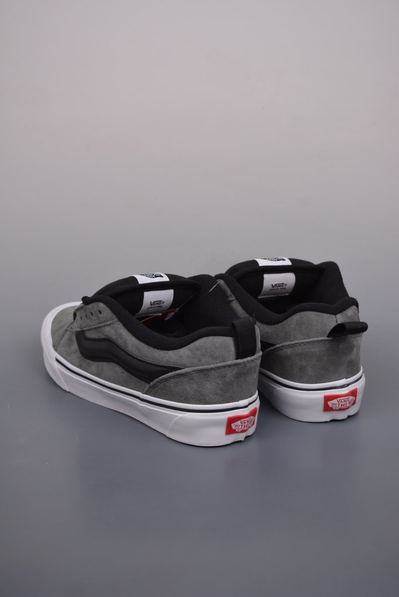 Vans Knu Skool Logo 'Black / Grey' view