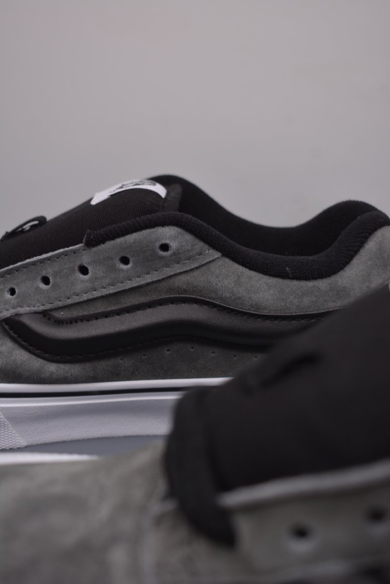 Vans Knu Skool Logo 'Black / Grey' view