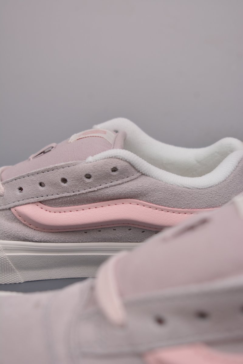 Vans Knu Skool Logo 'Cream / Grey / Pink' view