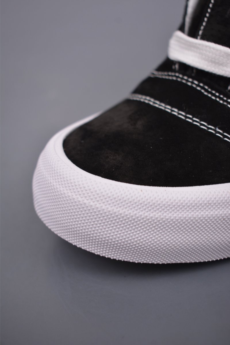 Vans Knu Skool Logo Graffiti 'Black / White' view