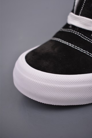 Vans Knu Skool Logo Graffiti 'Black / White' view 15