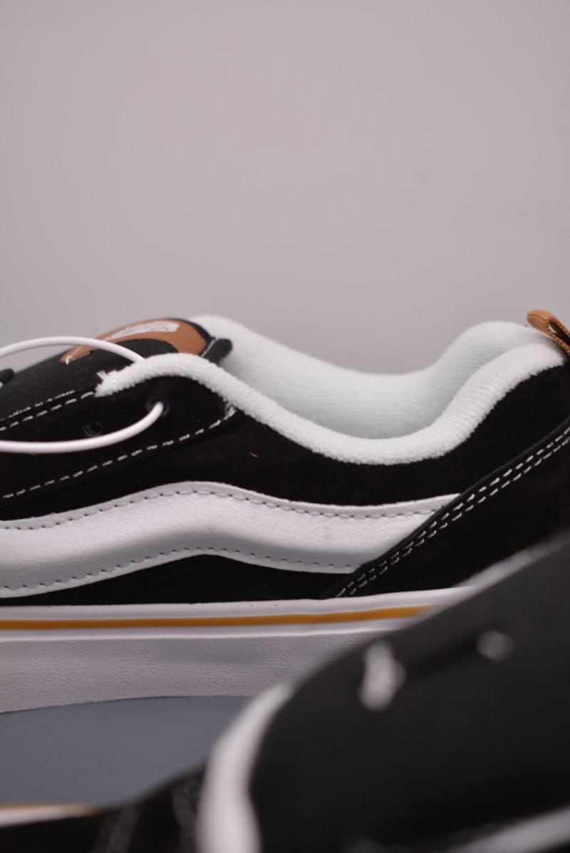 Vans Knu Skool Logo 'Black / Brown' view