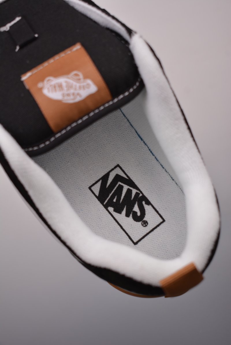 Vans Knu Skool Logo 'Black / Brown' view