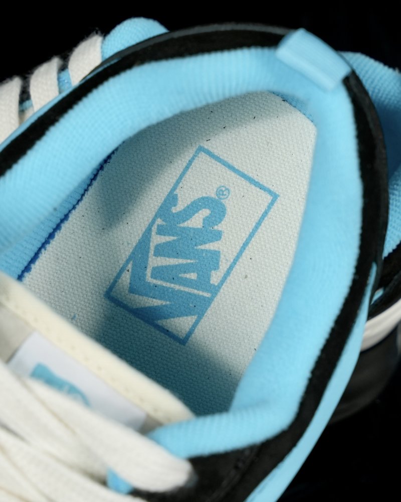 Vans Knu Skool Logo 'Black / Blue' view