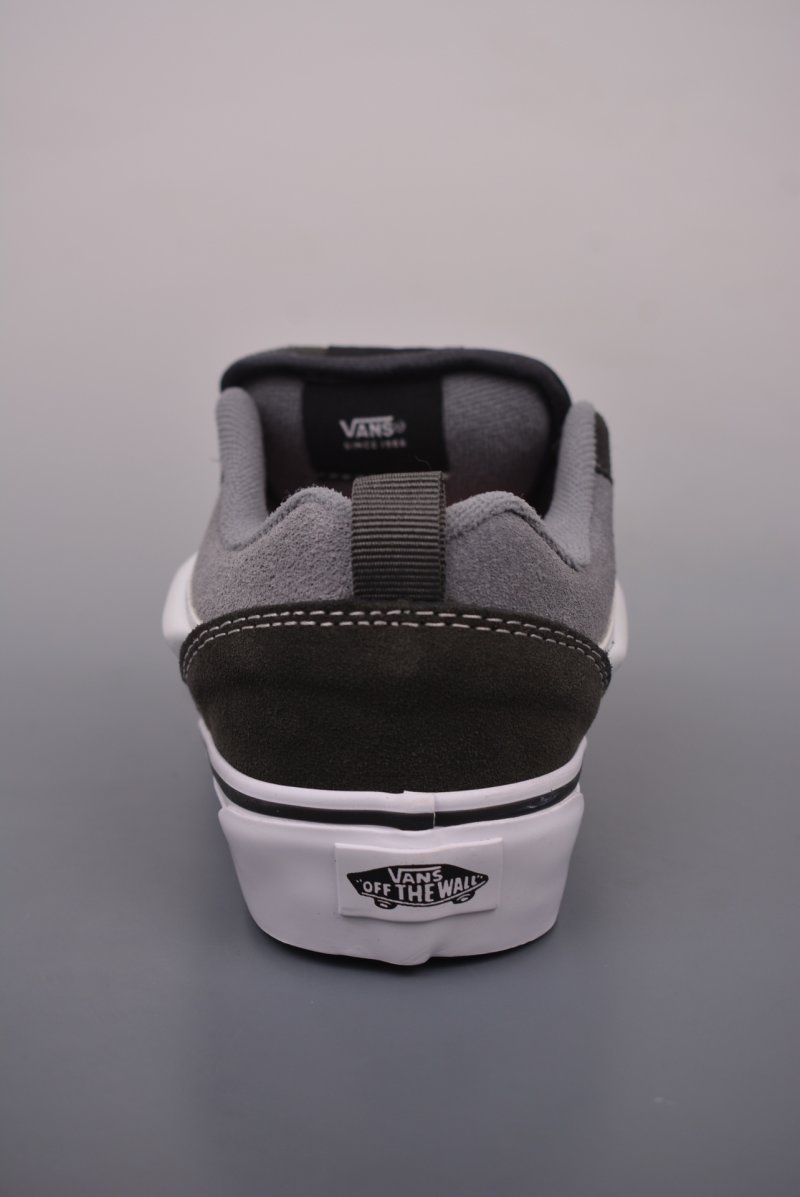 Vans Knu-Skool Logo 'Grey' view